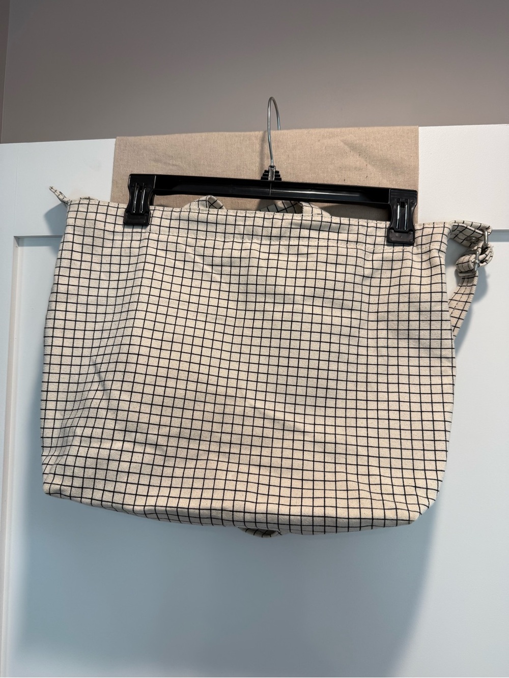 BAGGU Cream Canvas Grid Tote with Adjustable Strap - Picture 2 of 6